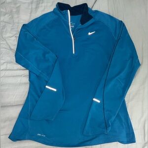 Women’s long sleeve top